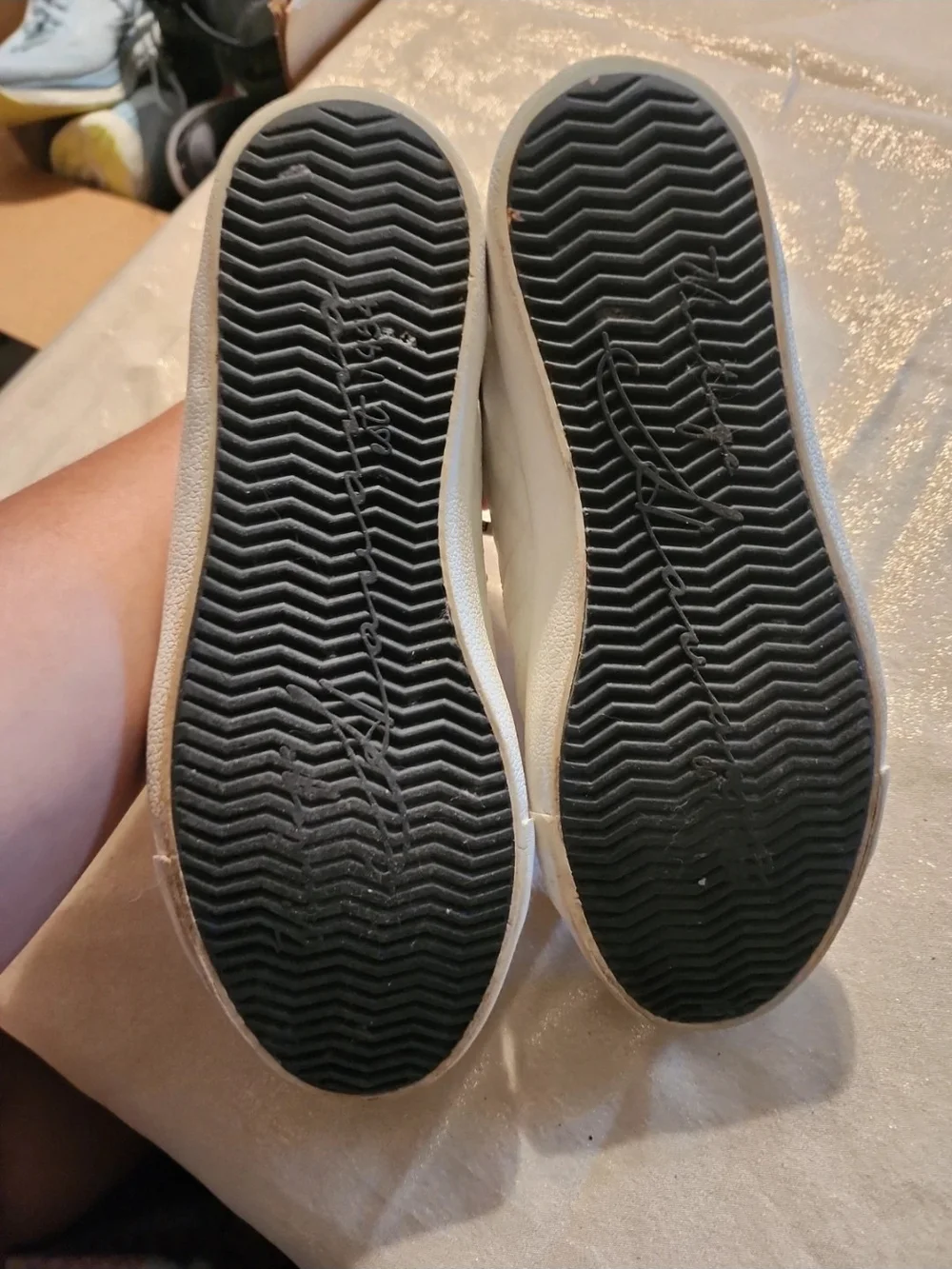 vintage harvana light gray